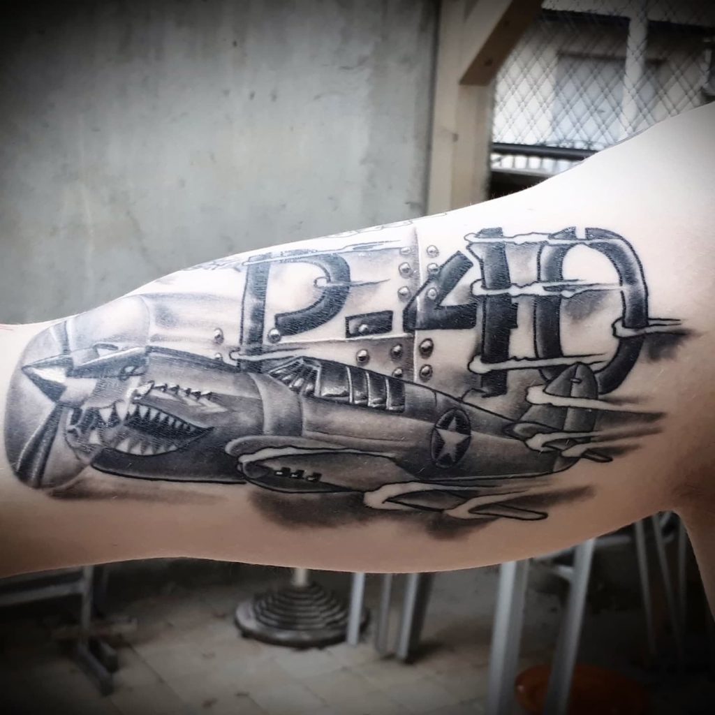 Color For Sinners – Tätowierstudio in Ulm – P-40