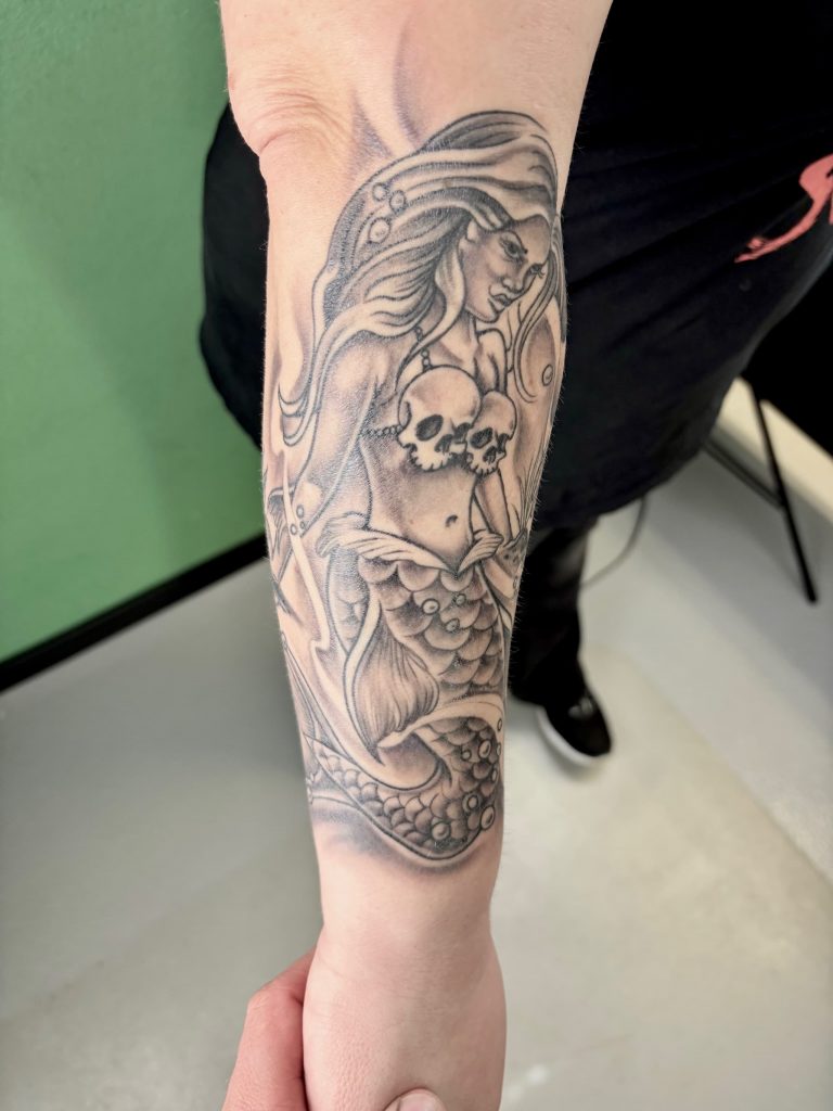 Color For Sinners – Tätowierstudio in Ulm – Mermaid