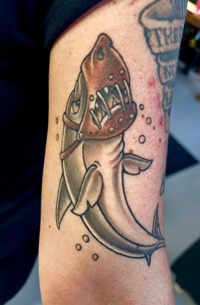 Color For Sinners – Tätowierstudio in Ulm – Shark Bull